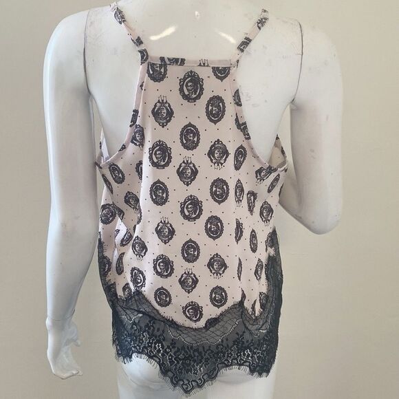 Hot Topic Pride & Prejudice Zombie Collection Cameo Print Tank Top w Lace Hem - Picture 5 of 7